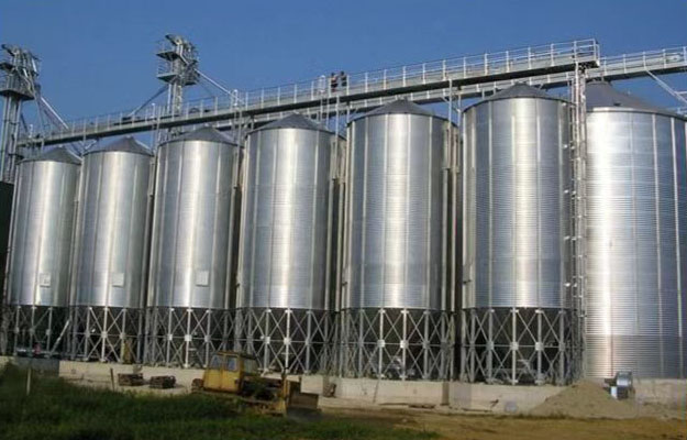 Steel silo
